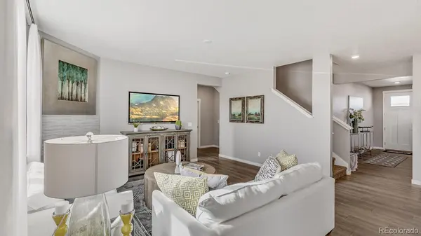 811 N Deer Park ST, Watkins, CO 80137