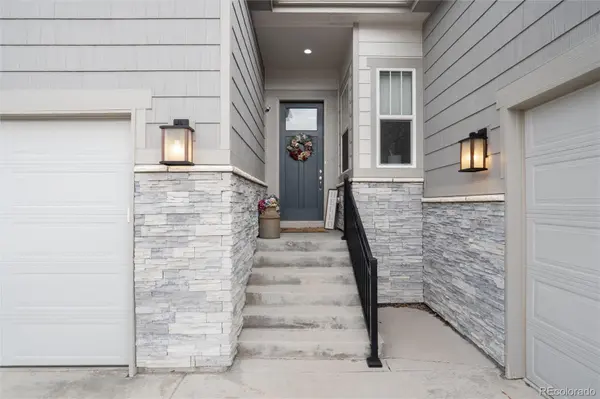 5072 Silver Hare LN, Castle Rock, CO 80104