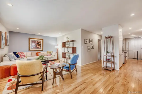 2505 Willow LN, Lakewood, CO 80215
