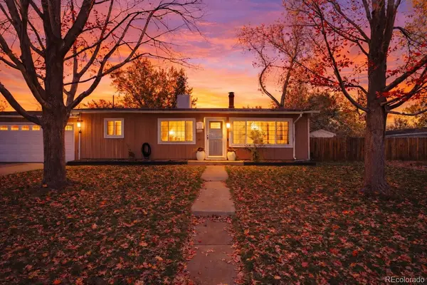 8945 W 49th AVE, Arvada, CO 80002
