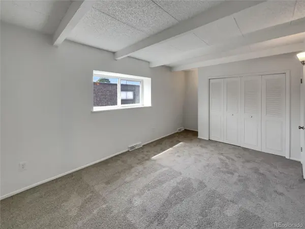 11422 W 17th PL, Lakewood, CO 80215