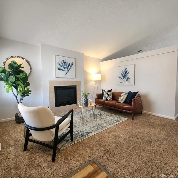 1822 Redtop CT, Longmont, CO 80503