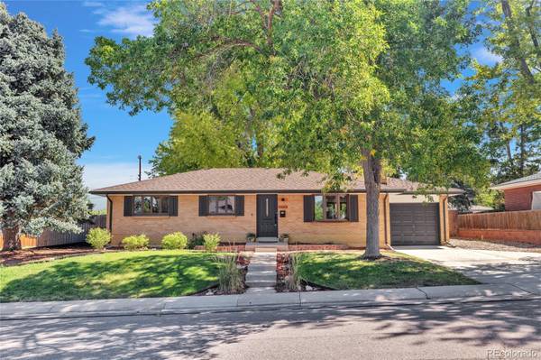 6604 S Lee CT, Centennial, CO 80121