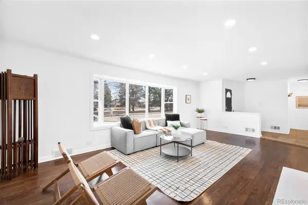 3035 N Monaco st Pkwy, Denver, CO 80207