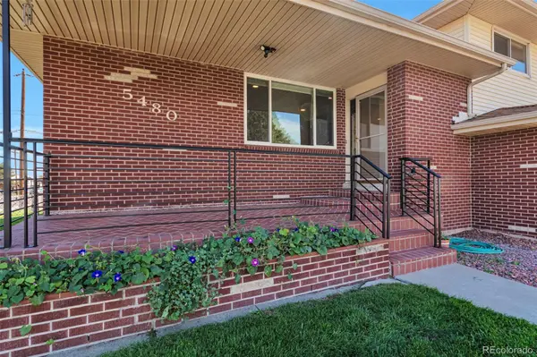 5480 Raritan WAY, Denver, CO 80221