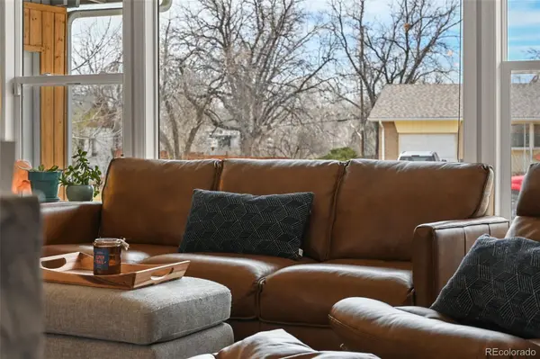 323 E Briarwood DR, Centennial, CO 80122