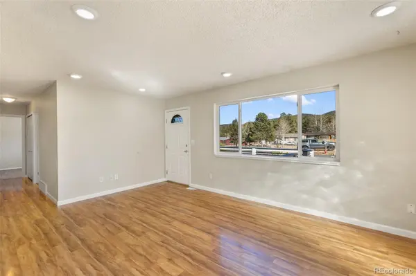 1220 Sundance ST, Woodland Park, CO 80863