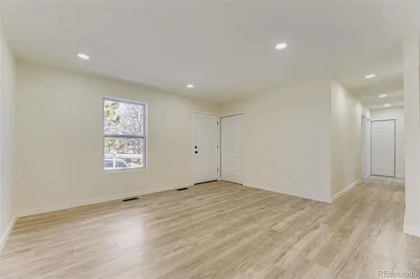 15512 E Pacific PL, Aurora, CO 80013