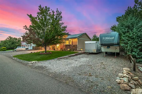 8705 S Yarrow ST, Littleton, CO 80128