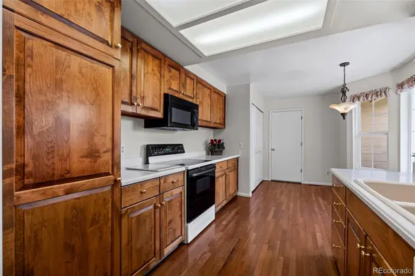 8233 S High CT, Centennial, CO 80122