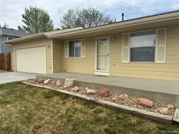 511 Sundance CIR, Dacono, CO 80514