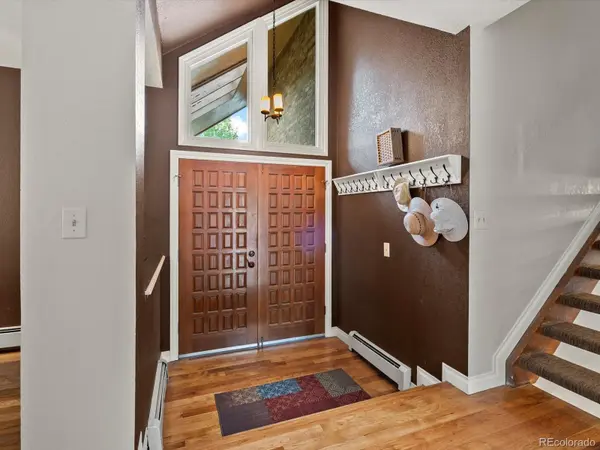 5860 W Atlantic DR, Lakewood, CO 80227