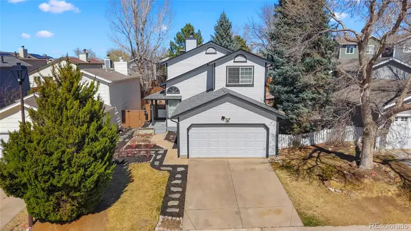 581 Longfellow LN, Highlands Ranch, CO 80126