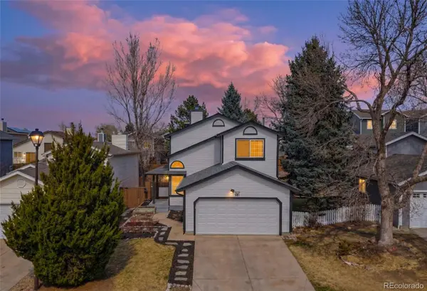 581 Longfellow LN, Highlands Ranch, CO 80126