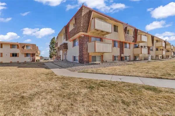 10211 Ura LN #3-301,  Thornton,  CO 80260