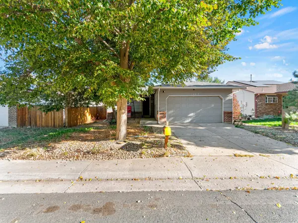 1662 Biscay CIR, Aurora, CO 80011