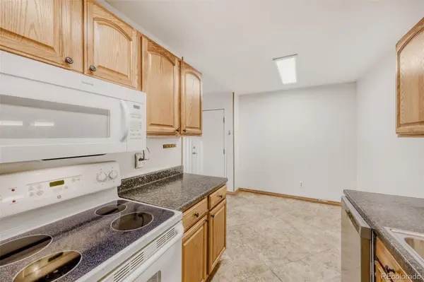 10211 Ura LN #1-302, Thornton, CO 80260
