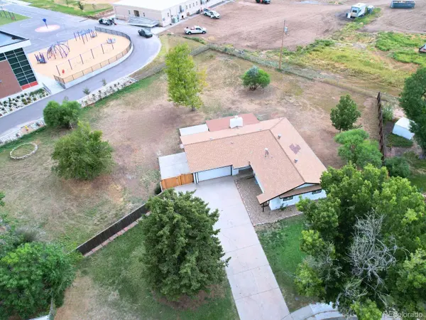 299 Salem CT, Aurora, CO 80011