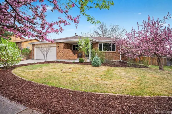 811 Altair DR, Littleton, CO 80124