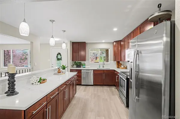 811 Altair DR, Littleton, CO 80124