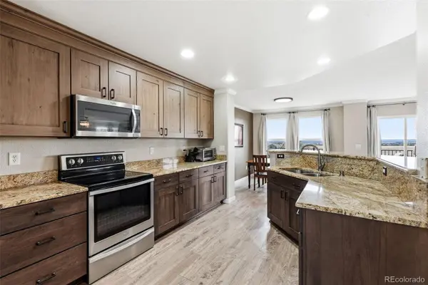 908 Crenshaw ST, Castle Rock, CO 80104