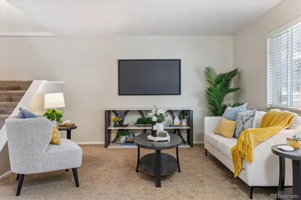 1872 Robb ST, Lakewood, CO 80215