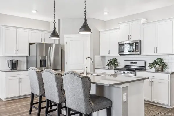 4985 Cattle Cross LN, Castle Rock, CO 80104
