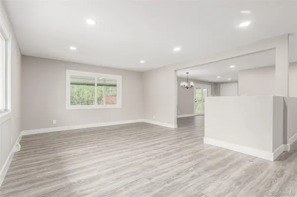 472 Jamaica ST, Aurora, CO 80010