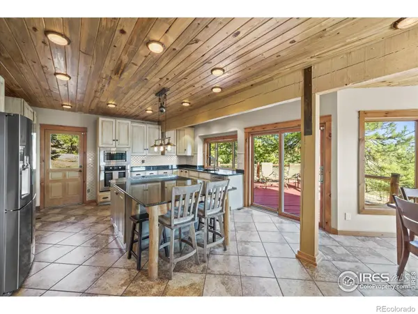 3665 Colard LN, Lyons, CO 80540