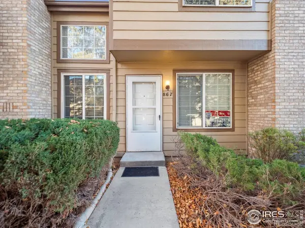 867 Summer DR, Littleton, CO 80126