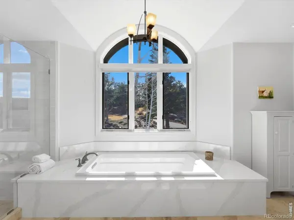 290 Skyhill DR, Evergreen, CO 80439