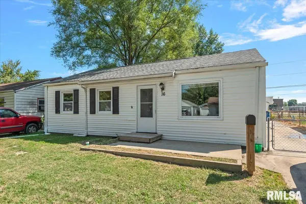 16 SALEM RD, Springfield, IL 62702