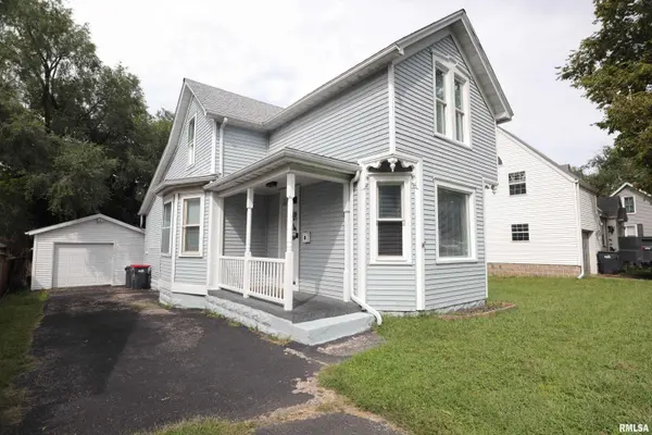 915 HAMILTON ST, Pekin, IL 61554