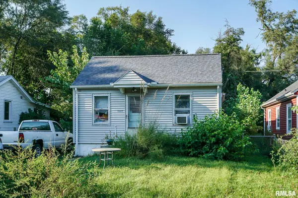 3207 W LATROBE ST, Peoria, IL 61605