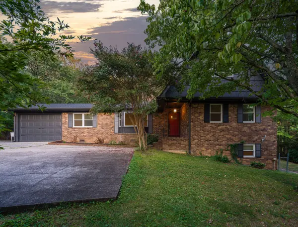 1220 Franklin Dr, Chattanooga, TN 37421