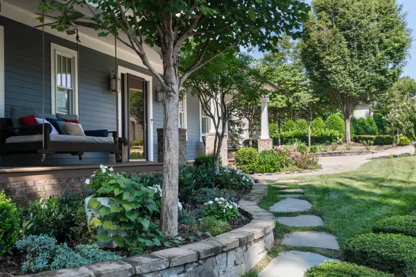 312 Ledgelawn Ct, Franklin, TN 37064