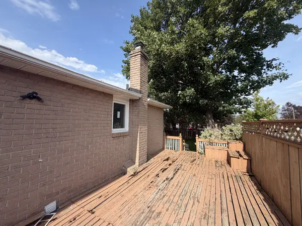 11 Cartwright DR, Barrie, ON L4M 5P9