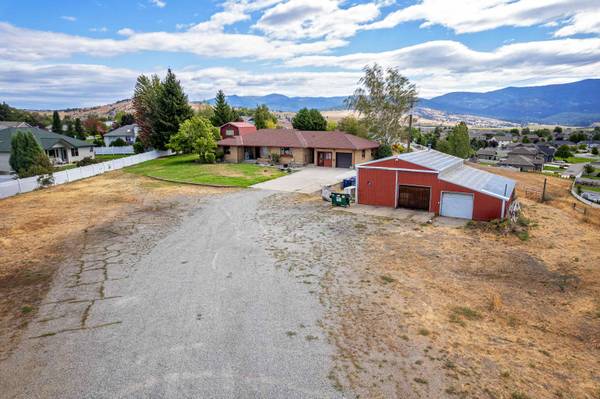 1007 S Barker Rd, Greenacres, WA 99016