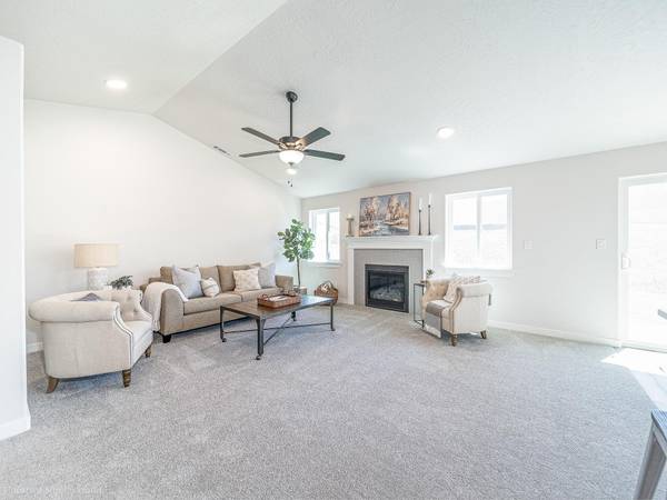 6833 E Faywood Ln #Edgewood, Spokane, WA 99217