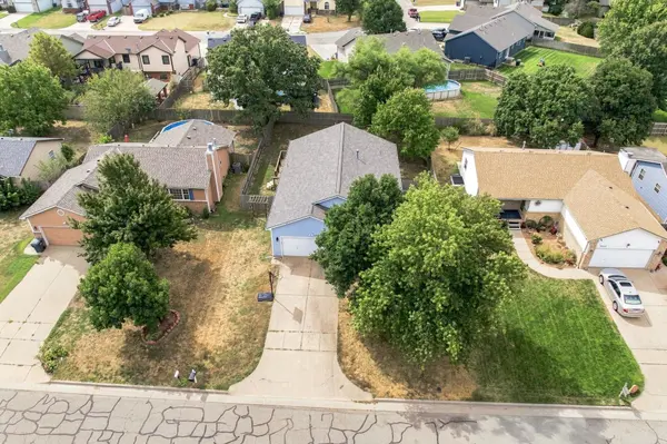 5823 W 41st Cir S, Wichita, KS 67215