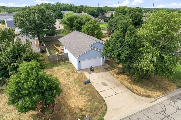 5823 W 41st Cir S, Wichita, KS 67215