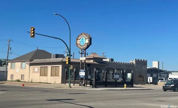 2318 8TH STREET E, Saskatoon, SK S7H 0V5