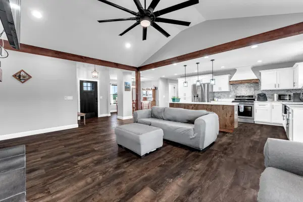 396 Bluebell RD, Billings, MO 65610