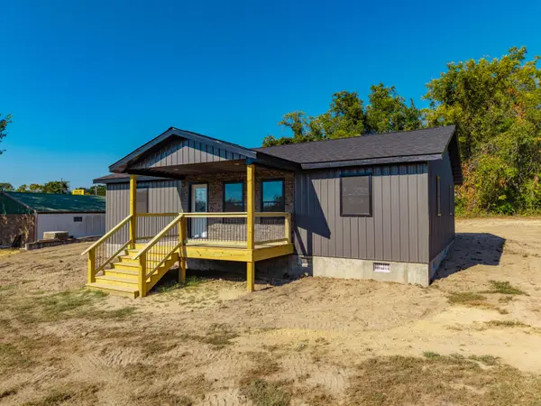 404 Wolthuis LN, Mountain Grove, MO 65711