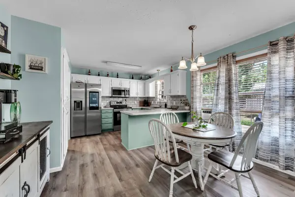411 Arrowhead RD, Willard, MO 65781