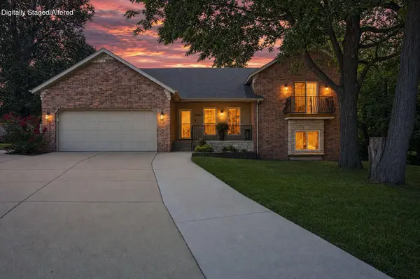 3606 N 10th ST, Ozark, MO 65721