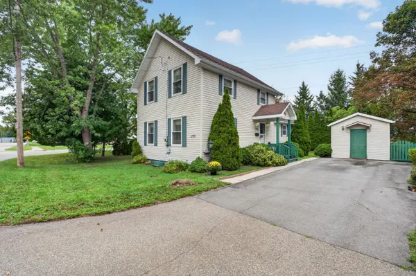 295 VICTORIA AVE, Gananoque, ON K7G 2S3