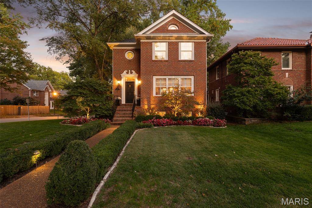 420 W Point CT, University City, MO 63130