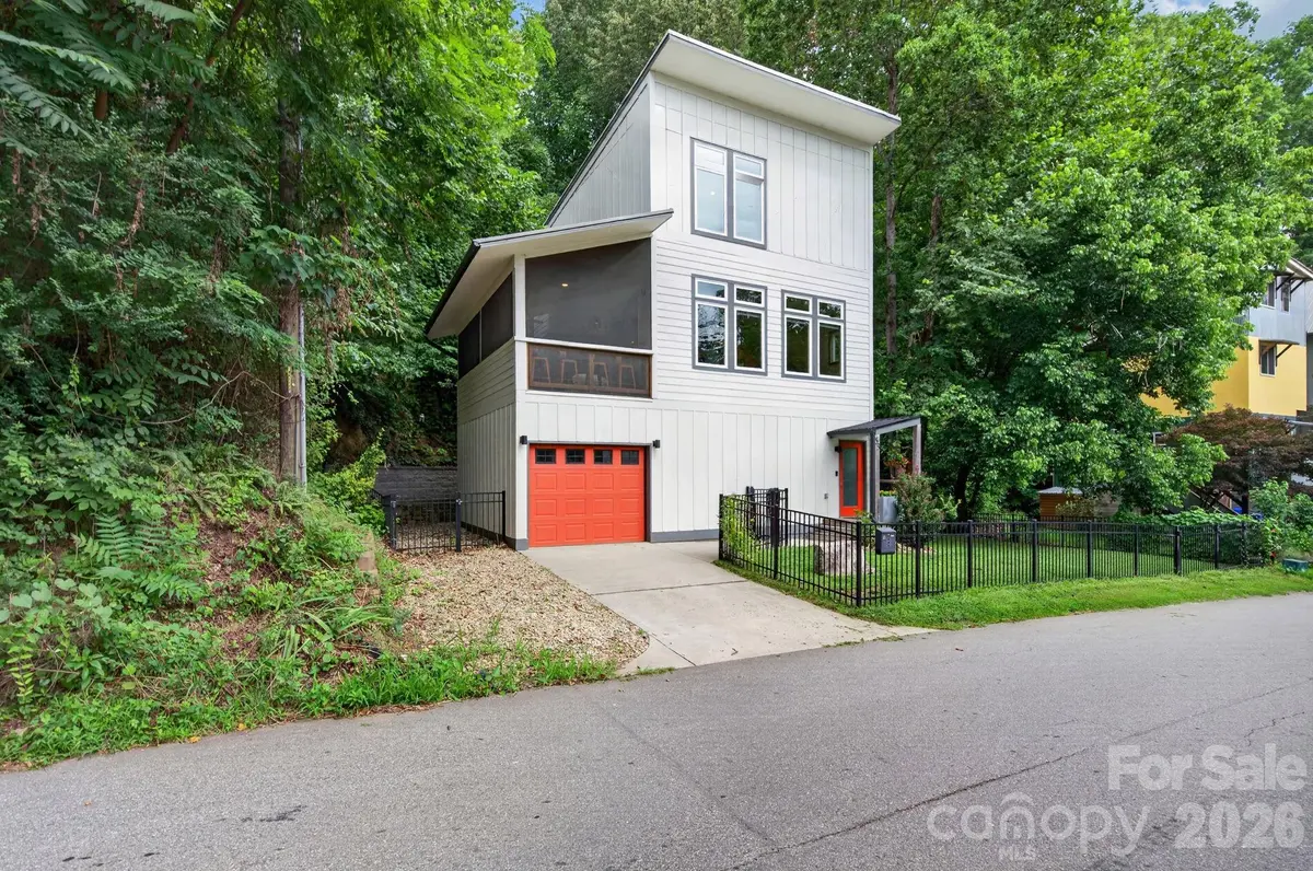 53 Waynesville AVE, Asheville, NC 28806