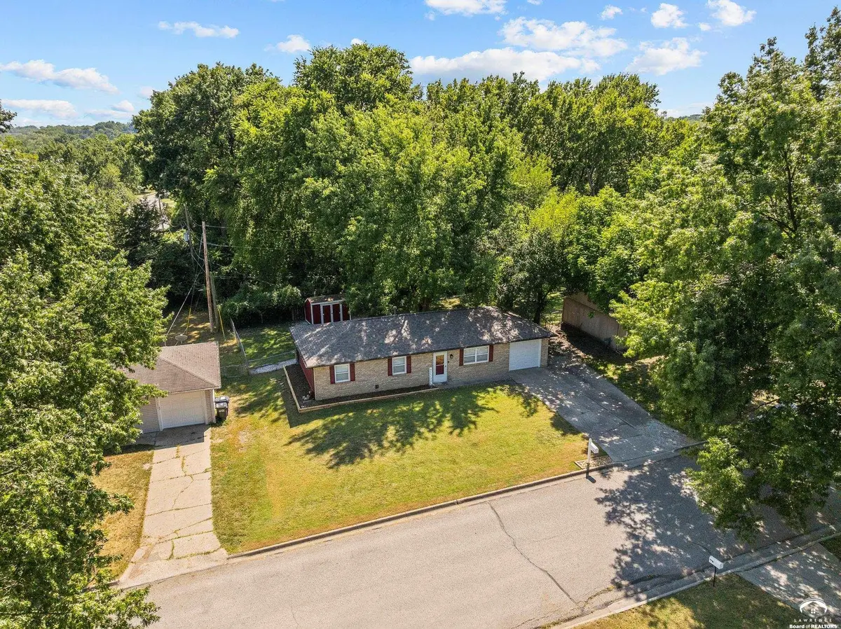 1619 Kenwood DR, Lawrence, KS 66044